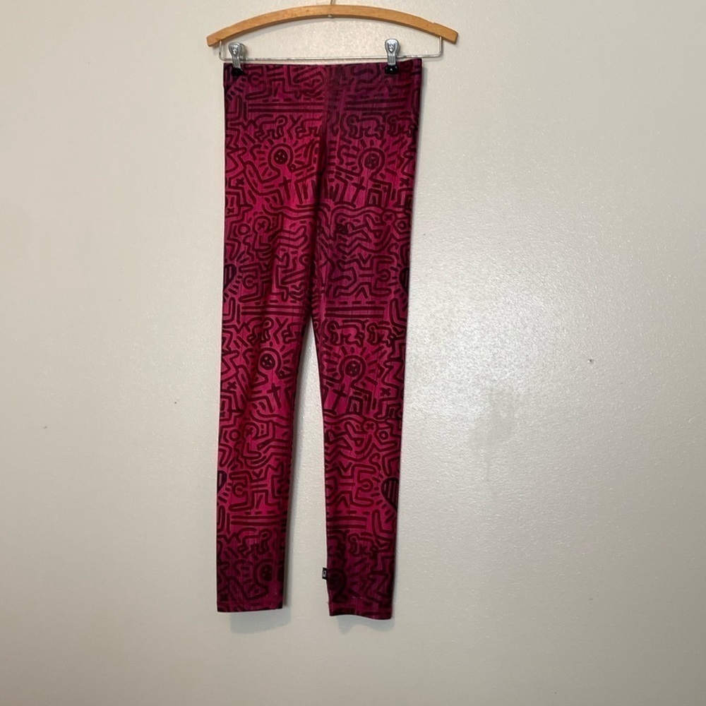 Terez X Keith Haring Printed Tall Band Legging Hanging Hearts in Harmony Pink xs - Picture 3 of 12